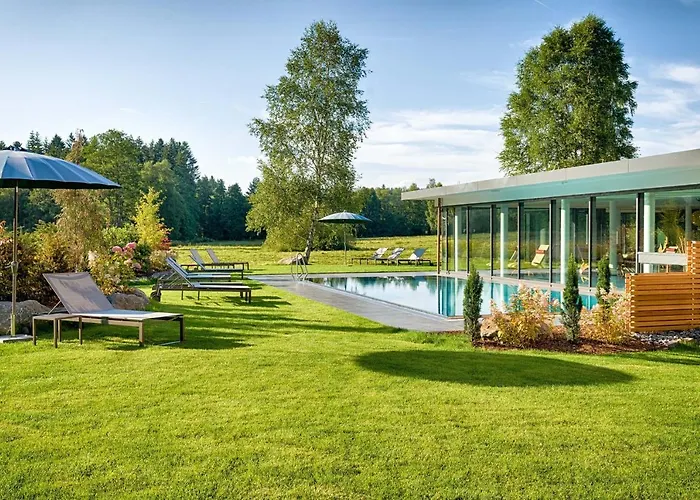 托马霍夫酒店 4*